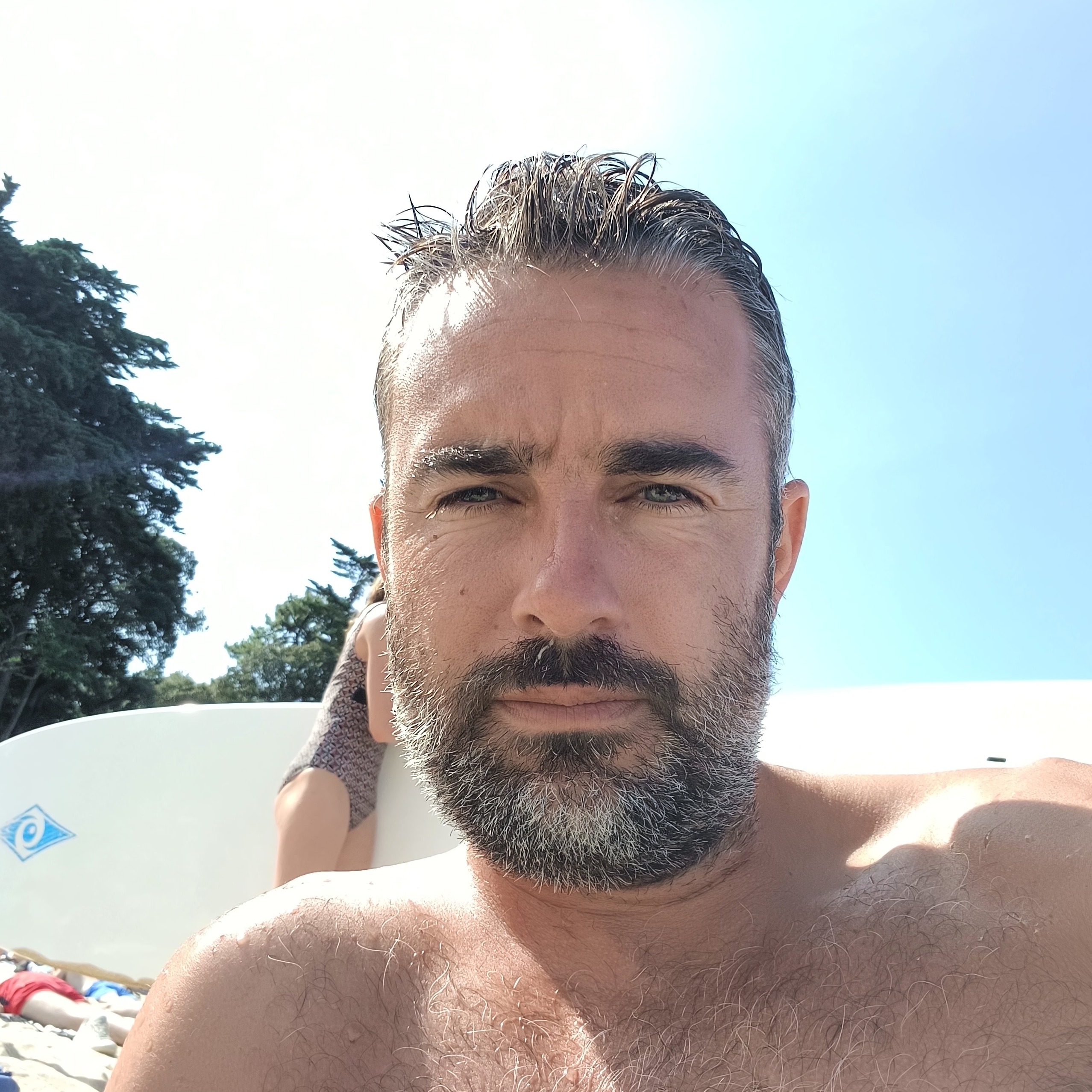 Dovan - Rencontre gay à Sangernboden Profil de Dovan, 26 ans, Rencontre gay à Sangernboden (Berne)