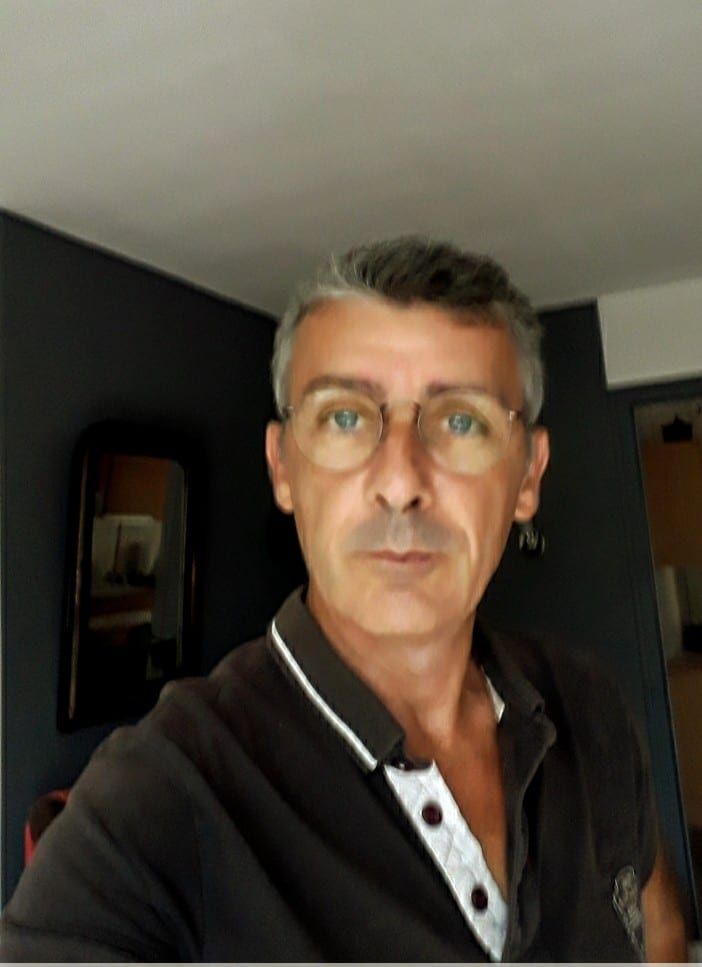 Anselmo - Rencontre gay à Leuggern Profil de Anselmo, 22 ans, Rencontre gay à Leuggern (Argovie)
