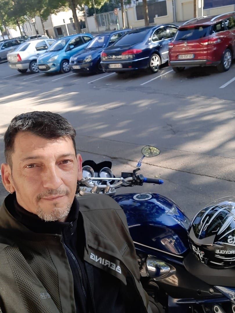 Romano - Rencontre gay à St-Luc Profil de Romano, 34 ans, Rencontre gay à St-Luc (Valais)