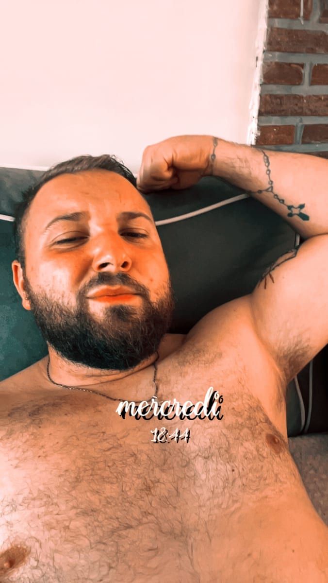 Ekin - Rencontre gay à Molondin Profil de Ekin, 43 ans, Rencontre gay à Molondin (Vaud)