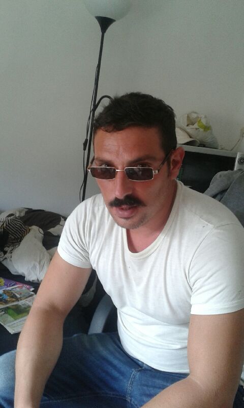 Francesco - Rencontre gay à Vex Profil de Francesco, 44 ans, Rencontre gay à Vex (Valais)