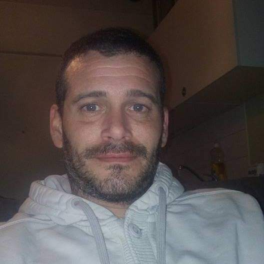 Djillali - Rencontre gay à Mattstetten Profil de Djillali, 43 ans, Rencontre gay à Mattstetten (Berne)