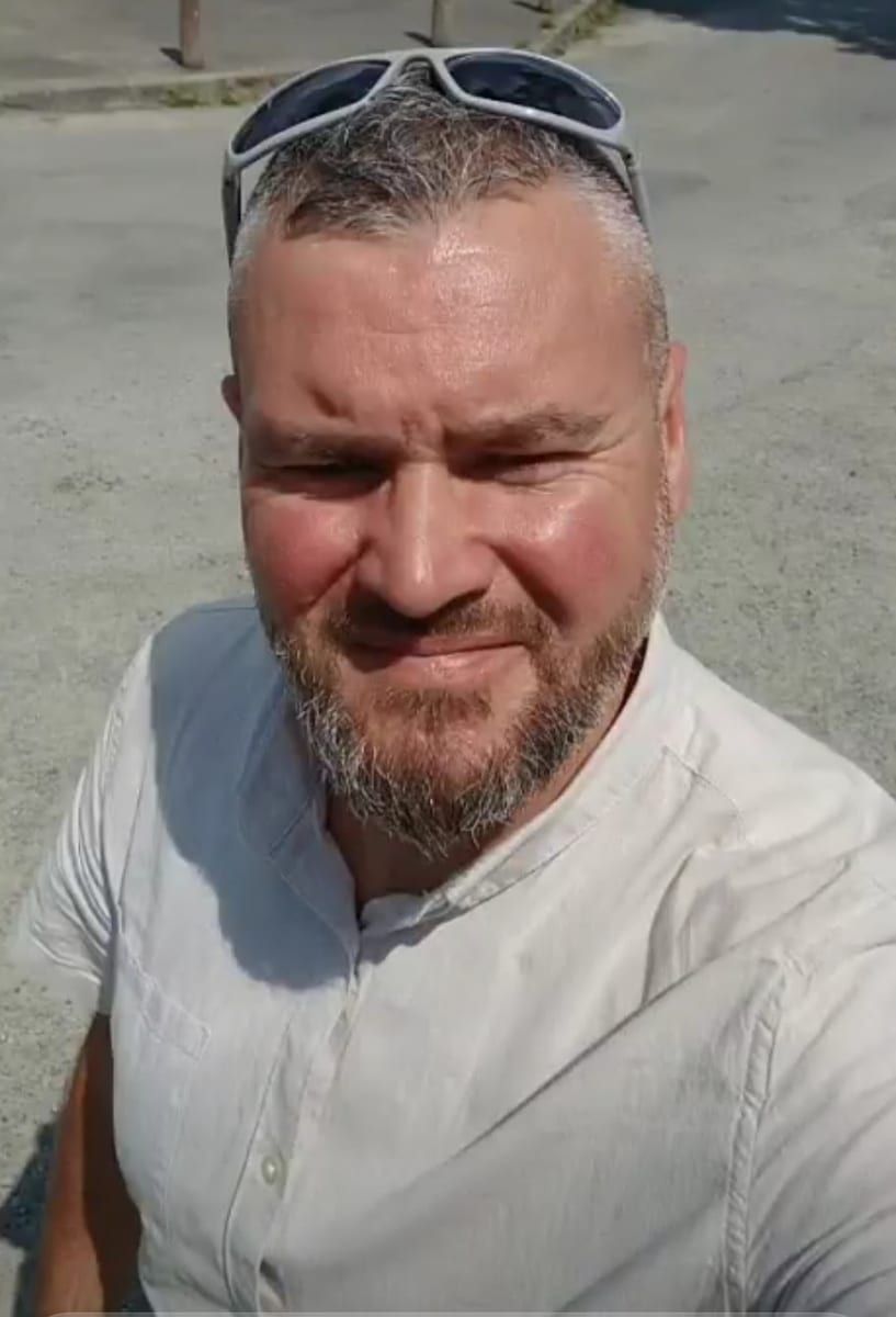 Kazimir - Rencontre gay à Lavertezzo Profil de Kazimir, 29 ans, Rencontre gay à Lavertezzo (Tessin)