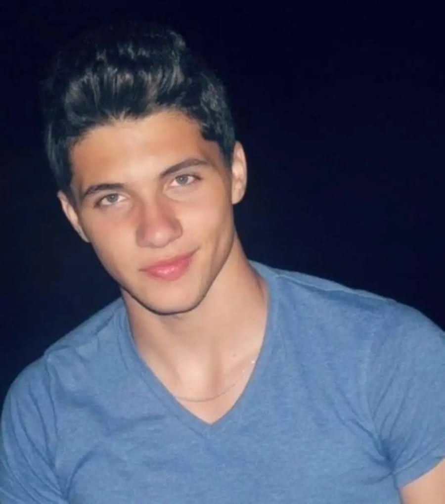 Fessal - Rencontre gay à Noréaz Profil de Fessal, 24 ans, Rencontre gay à Noréaz (Fribourg)
