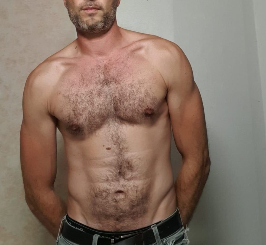 Tonio - Rencontre gay à Odogno Profil de Tonio, 23 ans, Rencontre gay à Odogno (Tessin)