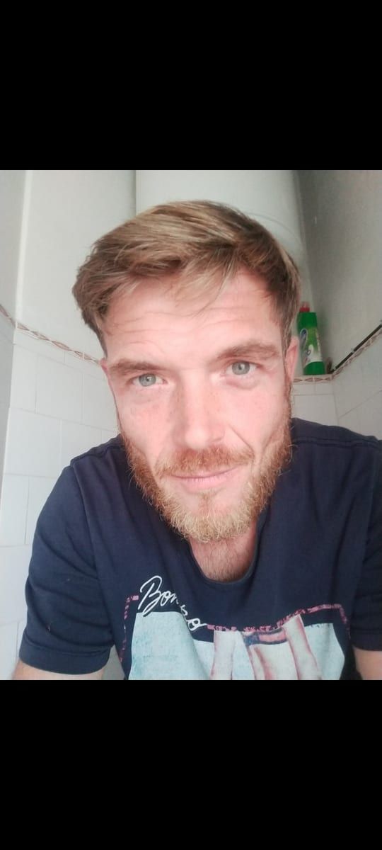 Profil de Myron, 25 ans, Rencontre gay à Flaach (Zurich)