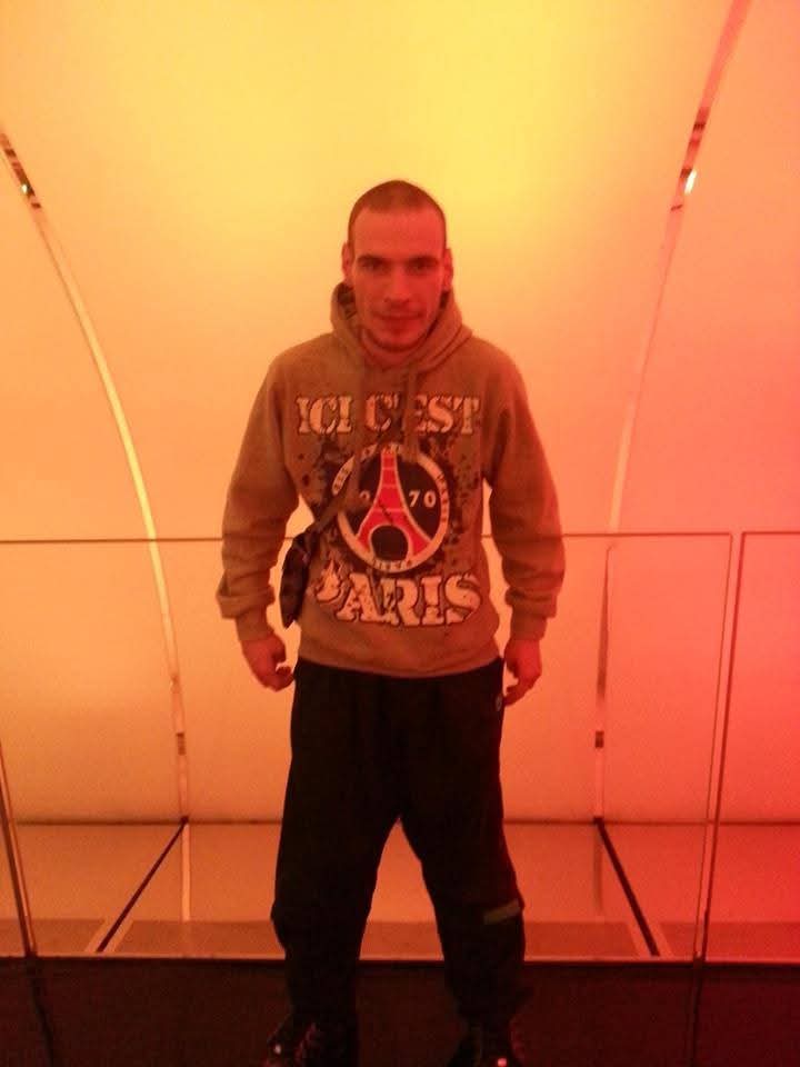 Conrad - Rencontre gay à Deitingen Profil de Conrad, 27 ans, Rencontre gay à Deitingen (Soleure)