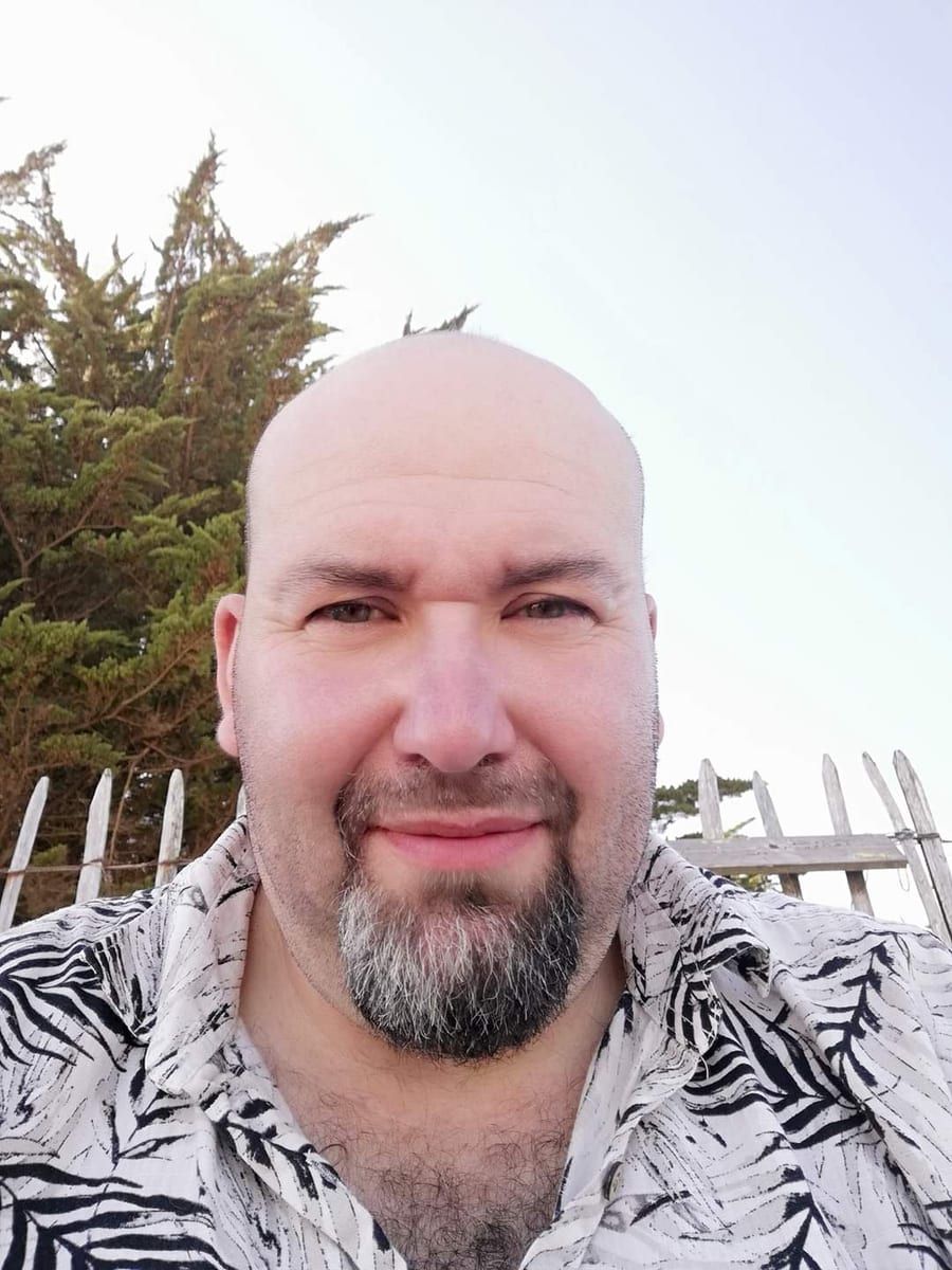 Nel - Rencontre gay à Crans VS Profil de Nel, 25 ans, Rencontre gay à Crans VS (Valais)
